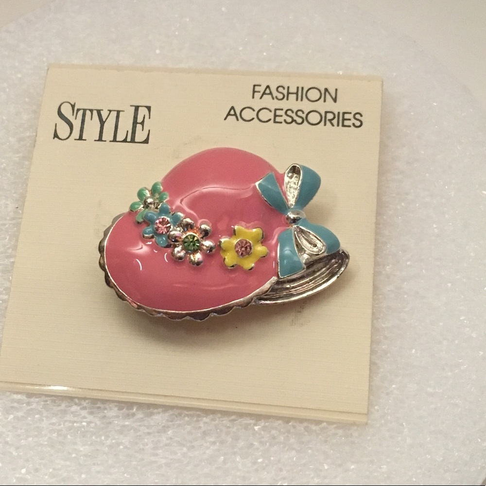 5 for $25 pink flower hat 🧢 Brooch